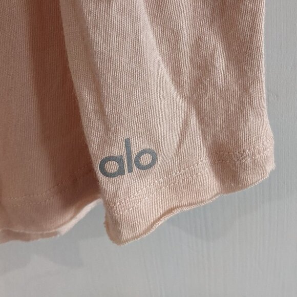 NWT Alo Yoga | Playa Scoop-Neck Tee In Nectar - Picture 10 of 10